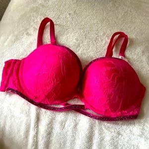 Push up brassiere very sexy hot pink ✨✨